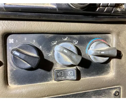 Interior Parts, Misc. Peterbilt 330 Vander Haags Inc Sf