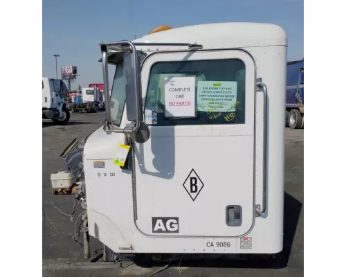 Cab Peterbilt 330 Garabedian Equipment Company