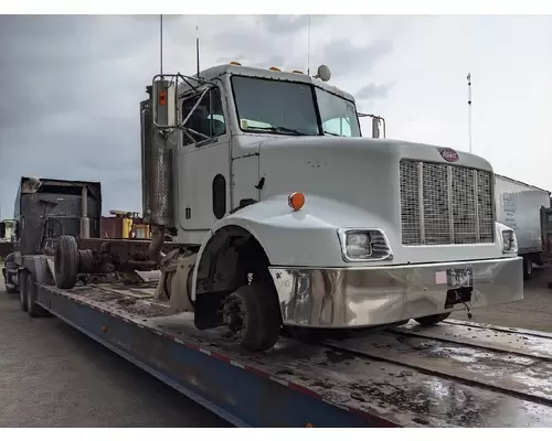 Complete Vehicle PETERBILT 330 2679707 Ontario Inc