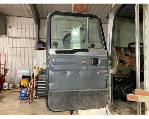 Peterbilt 330 Door Assembly, Front