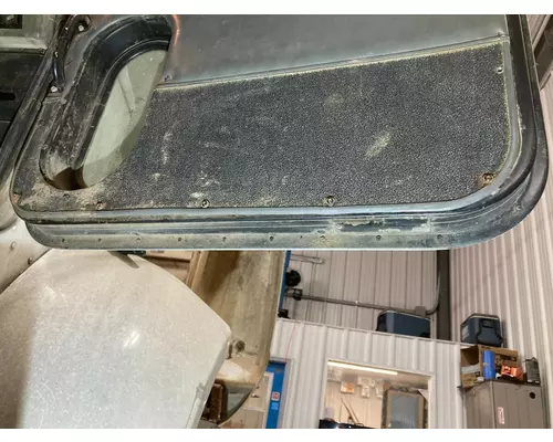 Peterbilt 330 Door Assembly, Front