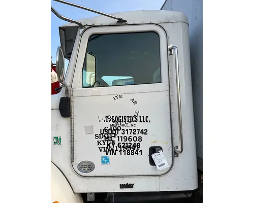 Peterbilt 330 Door Assembly, Front
