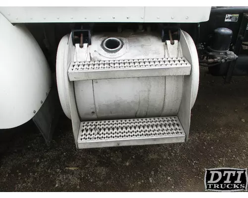 Fuel Tank PETERBILT 330 DTI Trucks