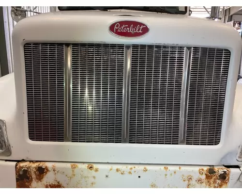 Peterbilt 330 Grille