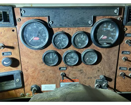 Peterbilt 330 Instrument Cluster