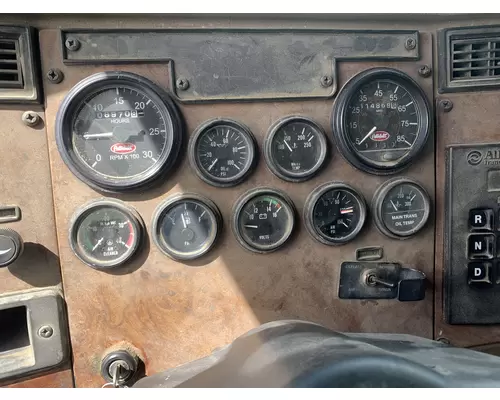 Instrument Cluster PETERBILT 330 DTI Trucks