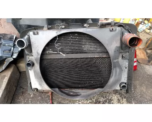 Radiator PETERBILT 330 Camerota Truck Parts