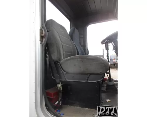 Seat, Front PETERBILT 330 DTI Trucks