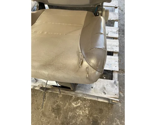Peterbilt 330 Seat, Front