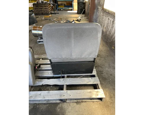Peterbilt 330 Seat, Front