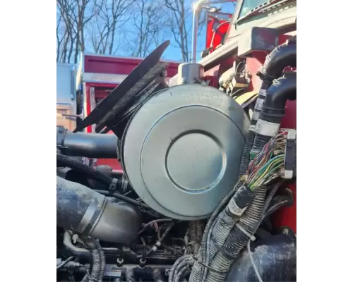 Peterbilt 335 Air Cleaner