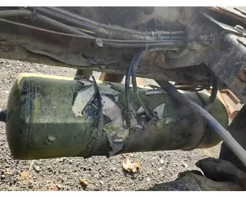 Peterbilt 335 Air Tank