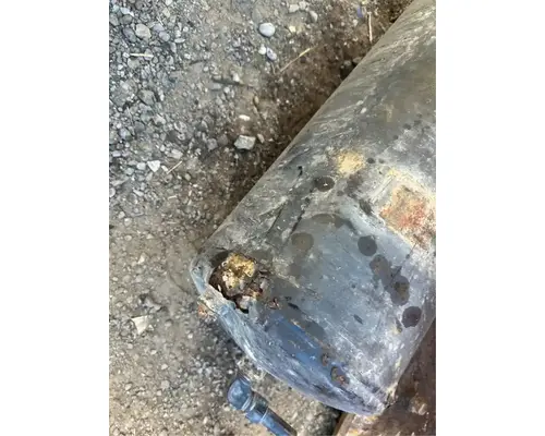 Peterbilt 335 Air Tank