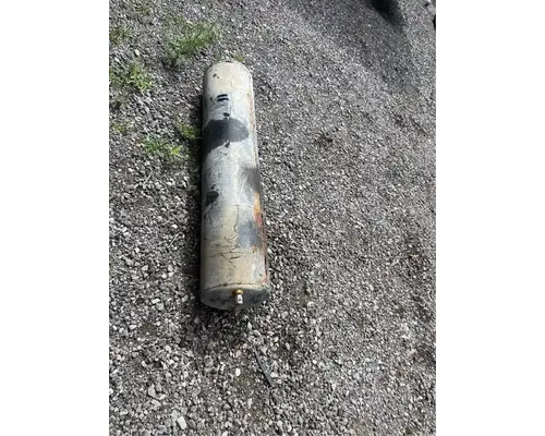 Peterbilt 335 Air Tank
