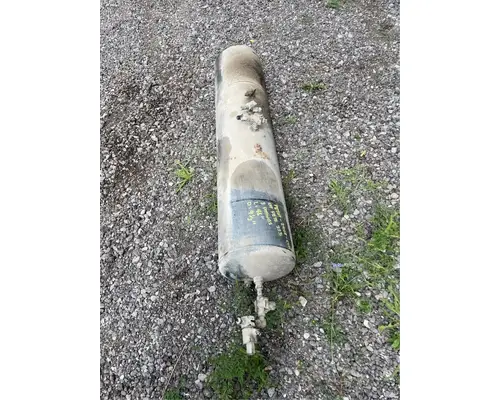 Peterbilt 335 Air Tank