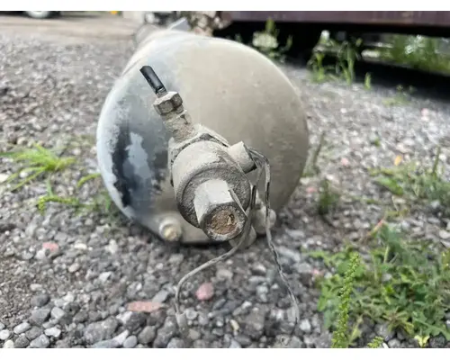 Peterbilt 335 Air Tank