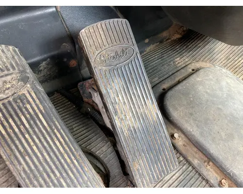 Body Parts, Misc. Peterbilt 335 Vander Haags Inc Sp