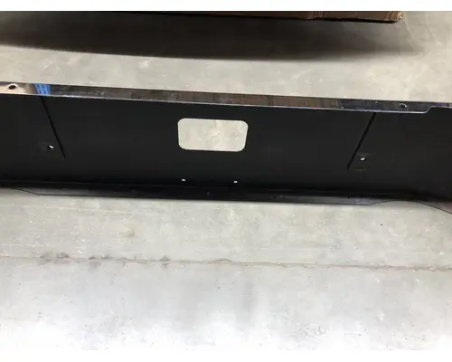 Peterbilt 335 Bumper Assembly, Front