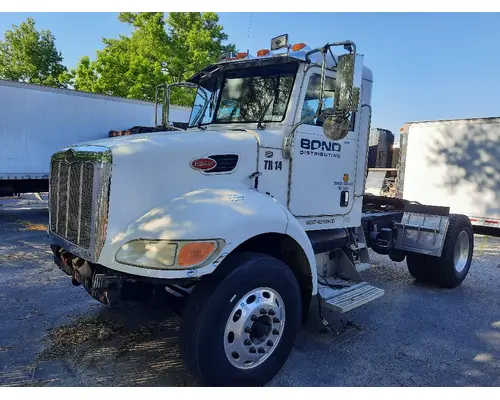 Cab PETERBILT 335 LKQ Heavy Truck Maryland