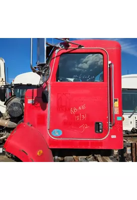 Peterbilt 335 Cab