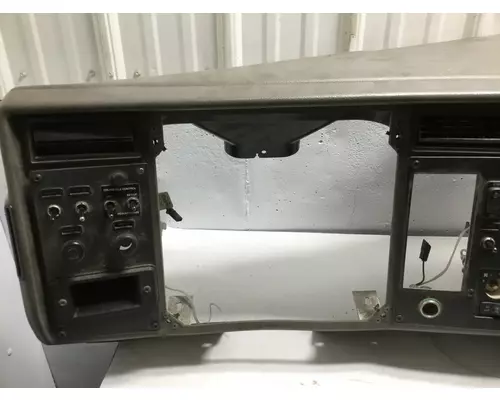 Peterbilt 335 Dash Assembly