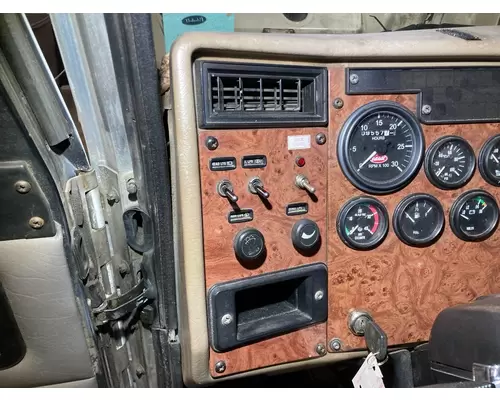 Peterbilt 335 Dash Assembly