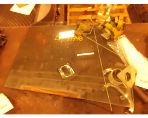 Door Glass, Front PETERBILT 335 K &amp; R Truck Sales, Inc.