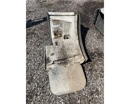 Peterbilt 335 Fender Extension