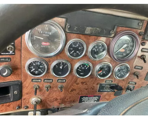 Peterbilt 335 Instrument Cluster