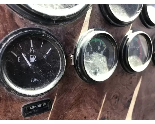 Peterbilt 335 Instrument Cluster