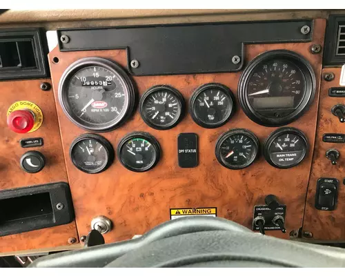 Peterbilt 335 Instrument Cluster