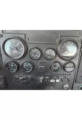 Peterbilt 335 Instrument Cluster