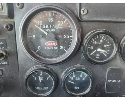 Peterbilt 335 Instrument Cluster