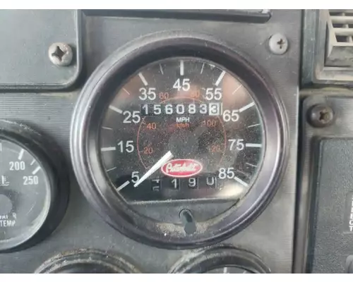 Peterbilt 335 Instrument Cluster