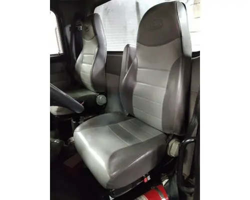 Seat, Front PETERBILT 335 LKQ Heavy Truck Maryland