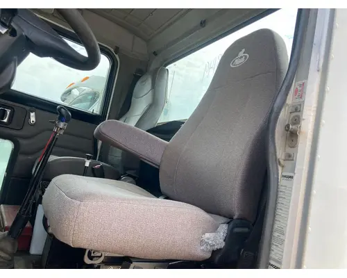 Seat, Front Peterbilt 335 Vander Haags Inc Sp