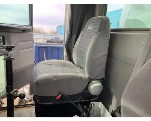 Seat, Front Peterbilt 335 Vander Haags Inc Dm