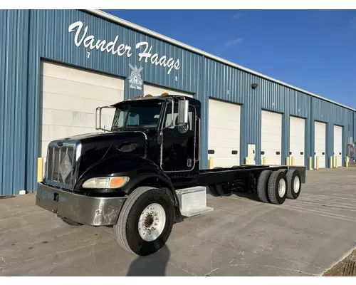 Peterbilt 335 Truck