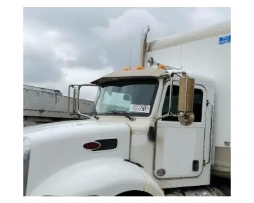 Cab PETERBILT 337 LKQ Western Truck Parts
