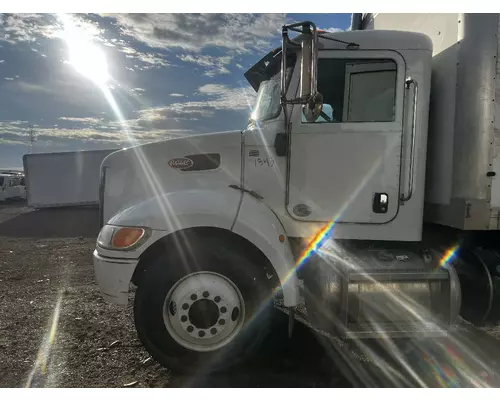 Cab PETERBILT 337 DTI Trucks