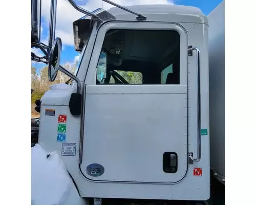 Peterbilt 337 Cab