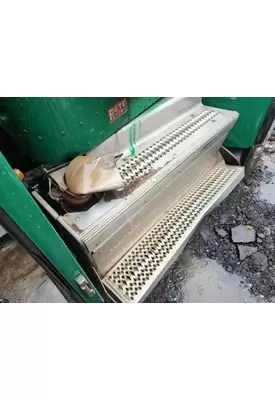 Peterbilt 337 DPF (Diesel Particulate Filter)