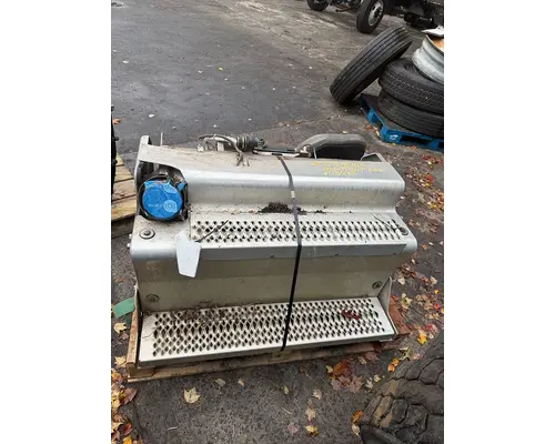 DPF (Diesel Particulate Filter) PETERBILT 337 Camerota Truck Parts