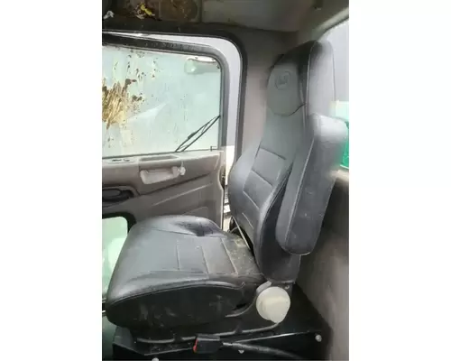 Peterbilt 337 Seat, Front