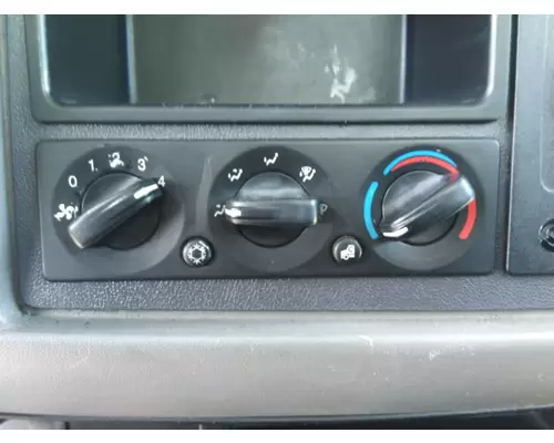 Temperature Control PETERBILT 337 LKQ Heavy Truck - Tampa