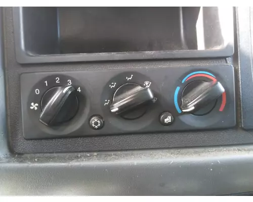 Temperature Control PETERBILT 337 LKQ Heavy Truck - Tampa