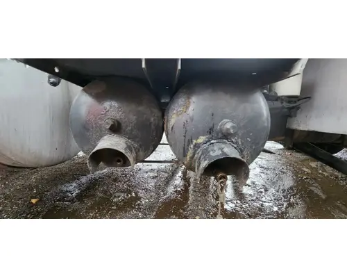 Air Tank Peterbilt 340 Complete Recycling Group LLC