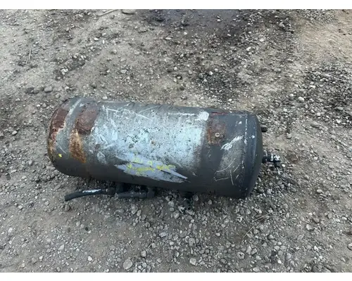 Peterbilt 340 Air Tank