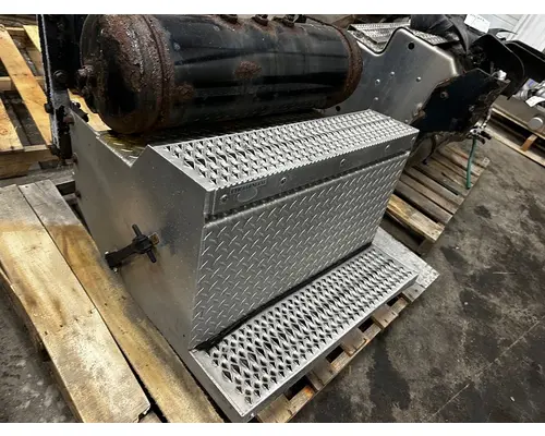 Battery Box PETERBILT 348 Dutchers Inc   Heavy Truck Div  Ny