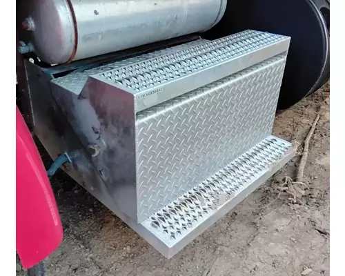 Battery Box Peterbilt 348 Complete Recycling Group LLC